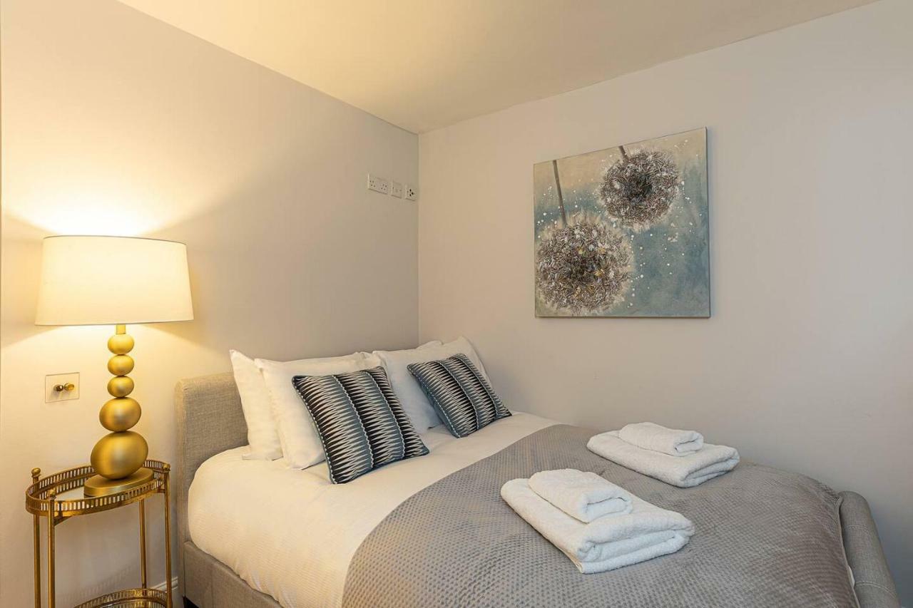 Joivy Stunning 6-bed House Near Harrods In Knightsbridge Holiday home *