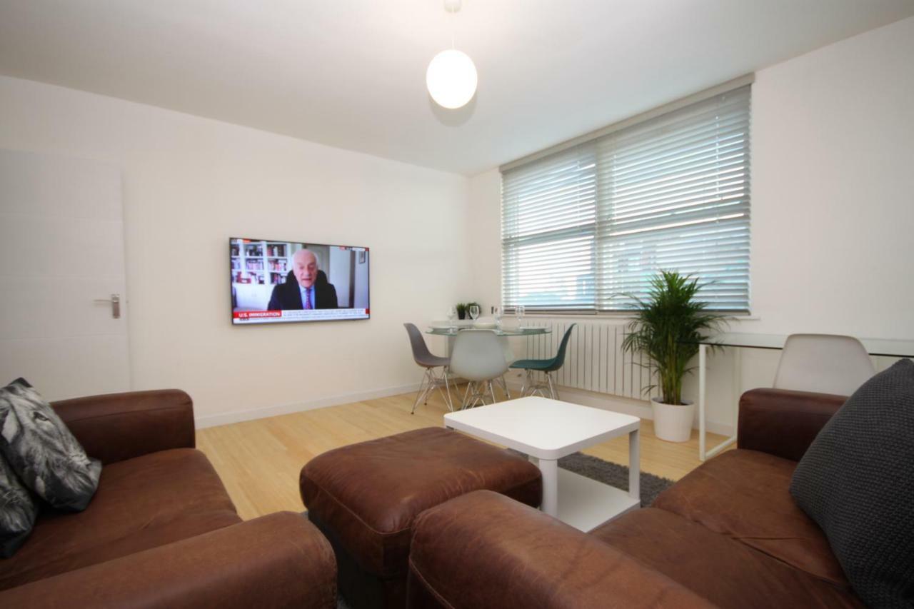 Camden Town Spacious 2 Bedroom - Sleeps 5 Guests! London