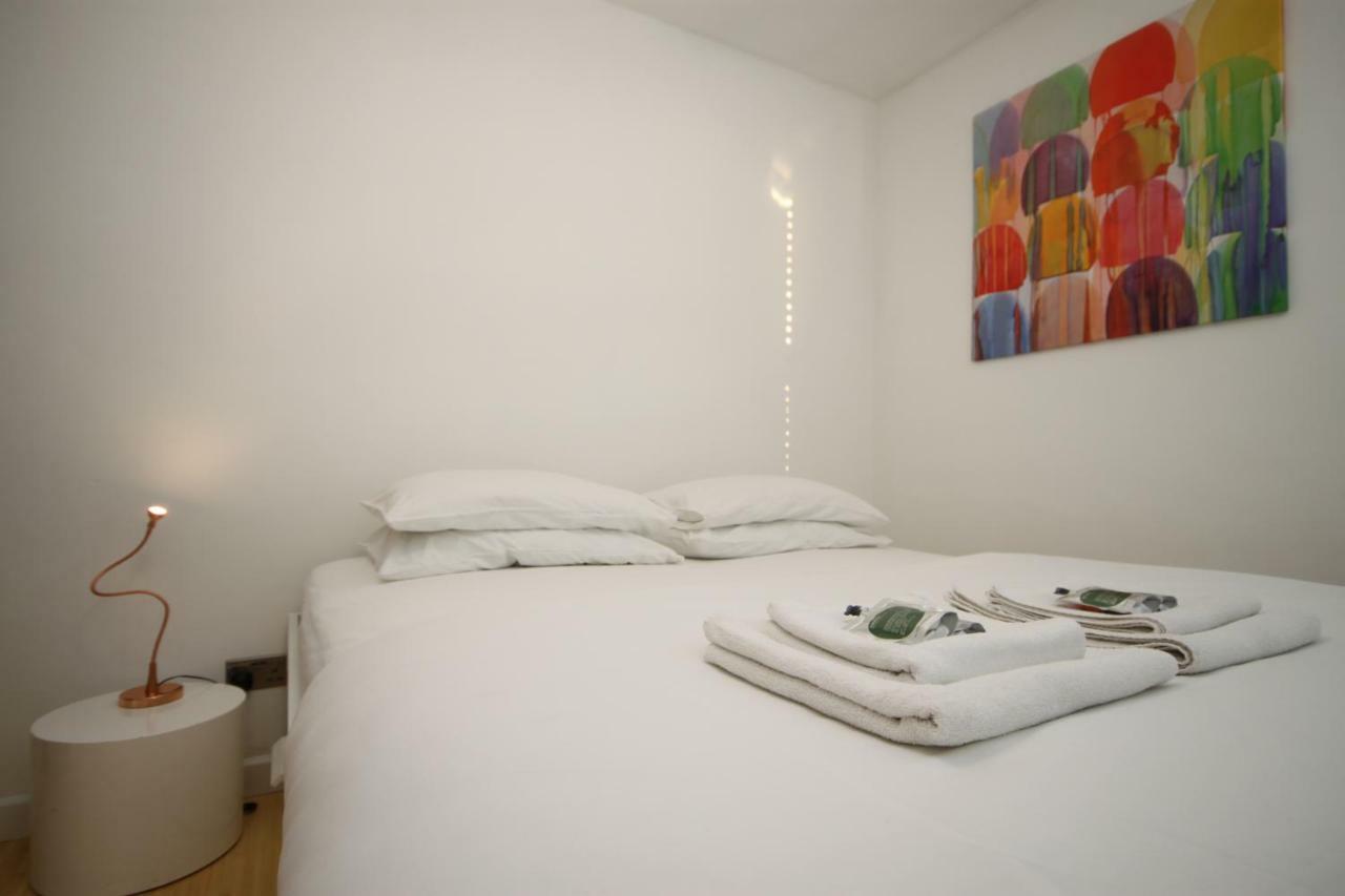 Camden Town Spacious 2 Bedroom - Sleeps 5 Guests! Apartment *