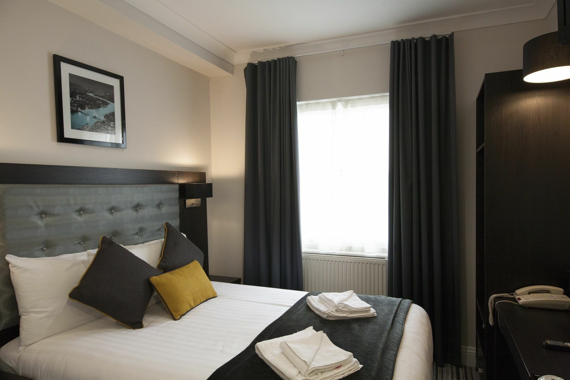 St George's Victoria 3*