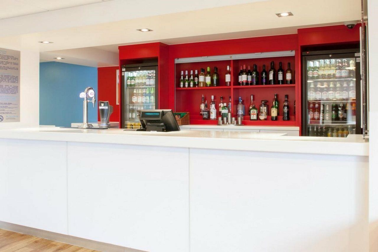 Travelodge Teddington 3* London