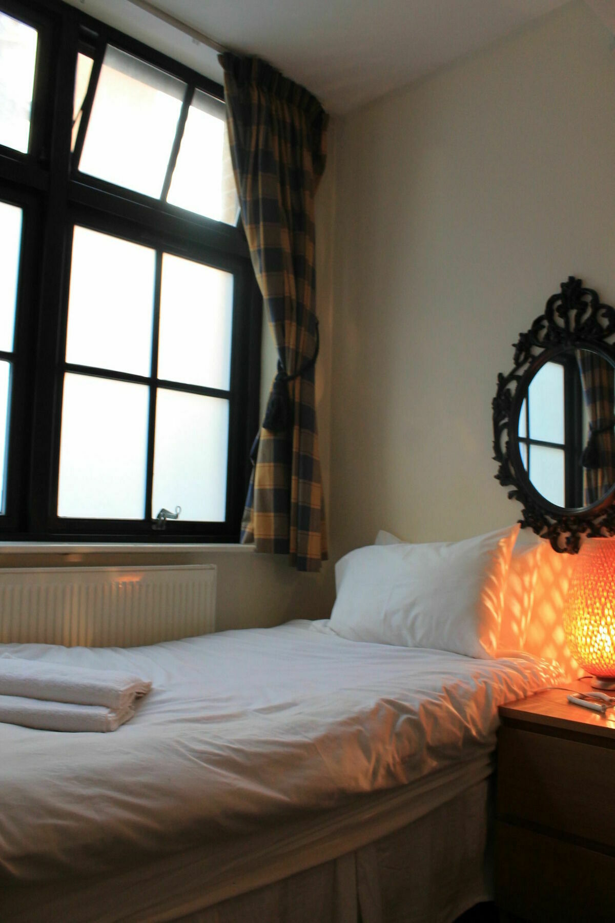 Acorn Of - Crawford House London