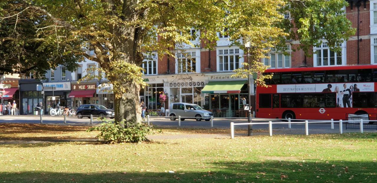 Apartment Heart Of Ealing With Garden London