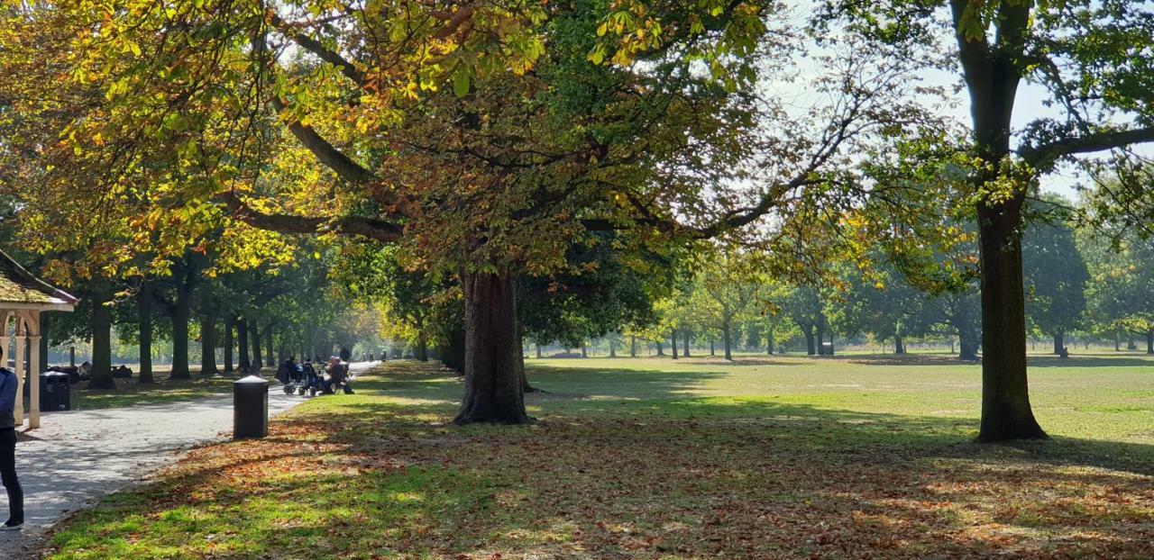 Heart Of Ealing With Garden London