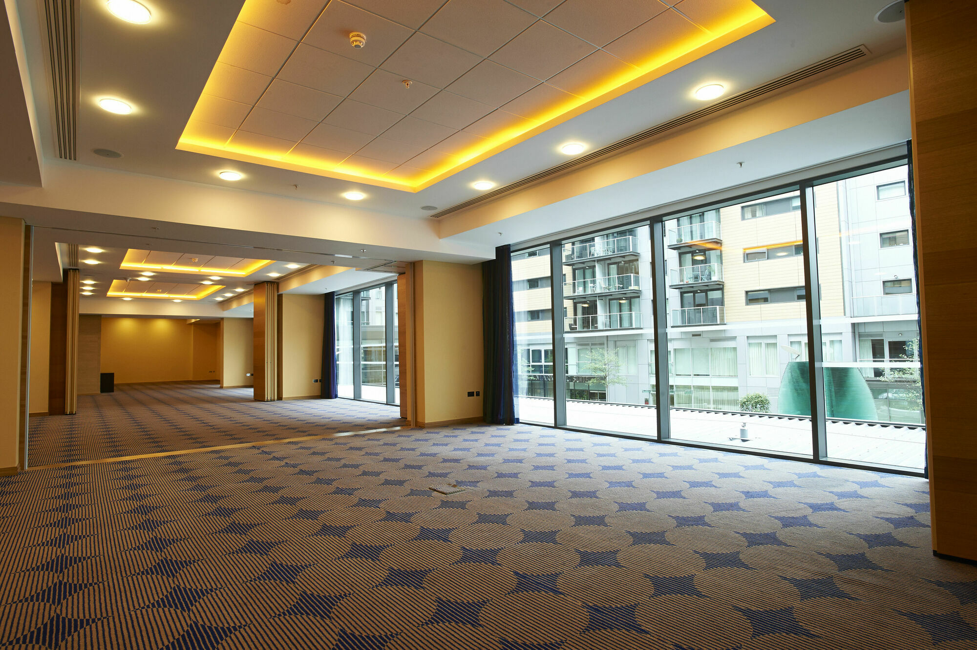 Pestana Chelsea Bridge &