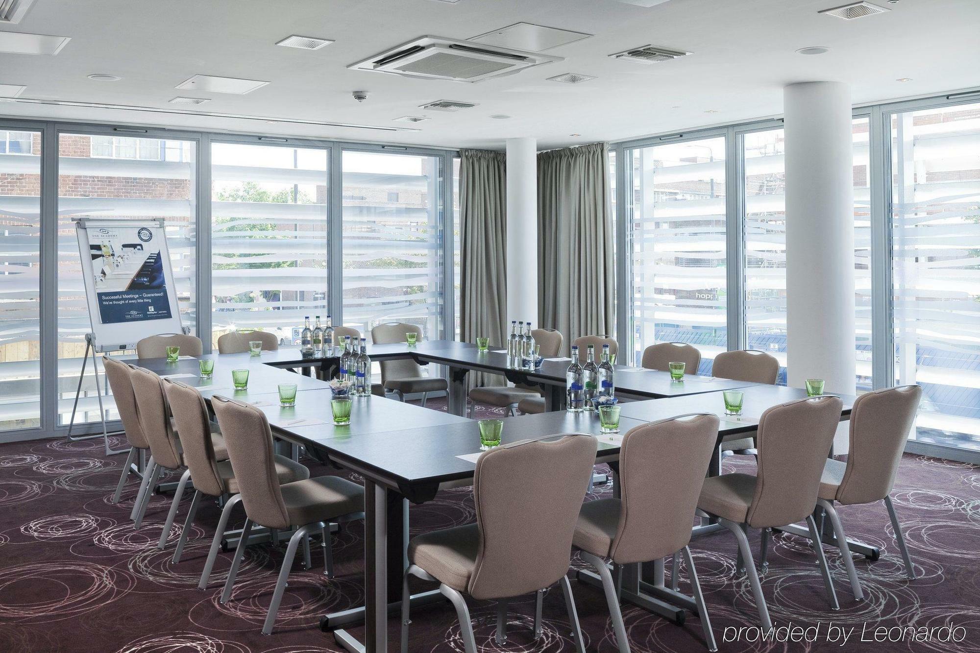 Commercial Road Hotel 4*