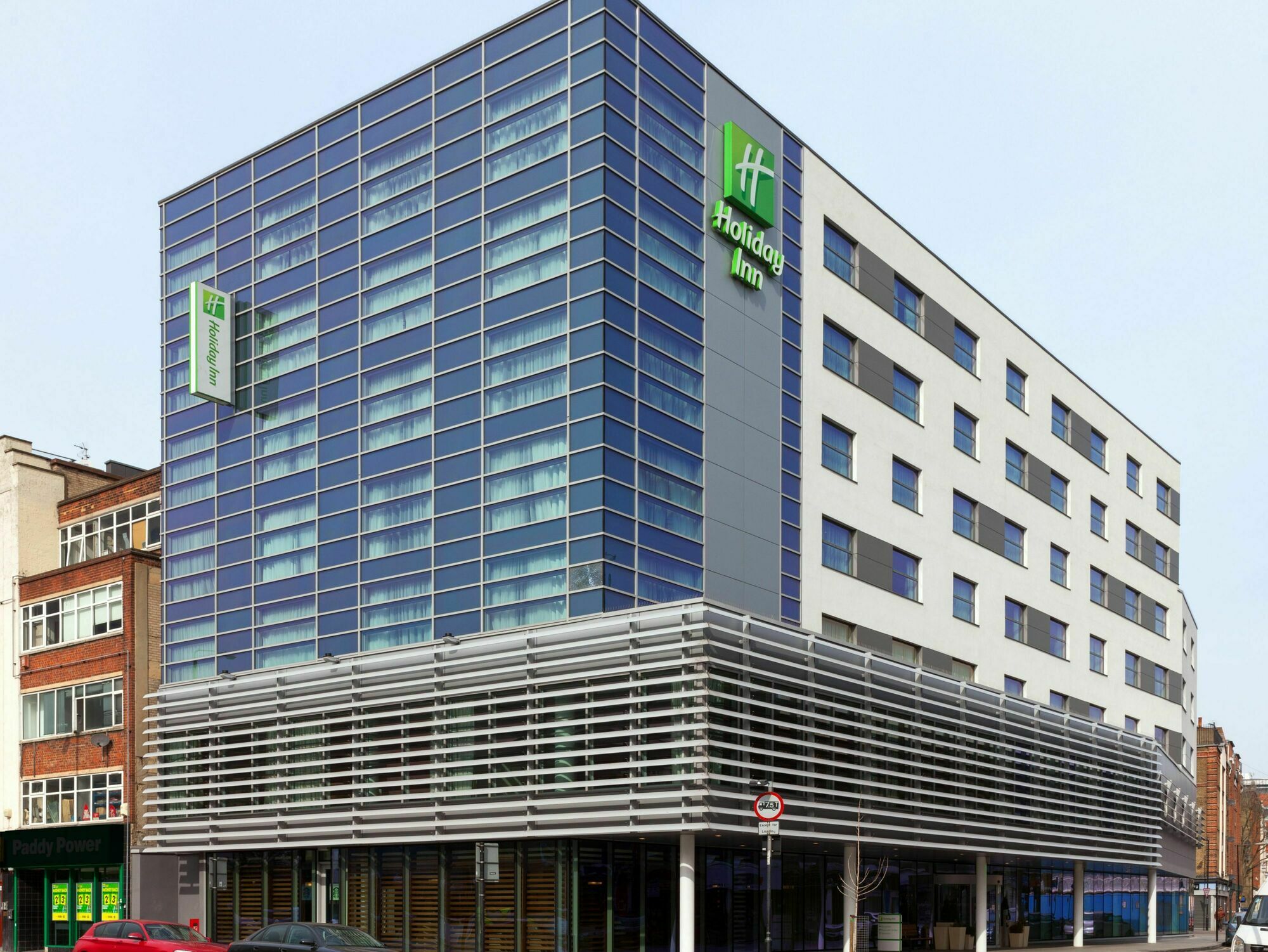 Commercial Road Hotel 4*