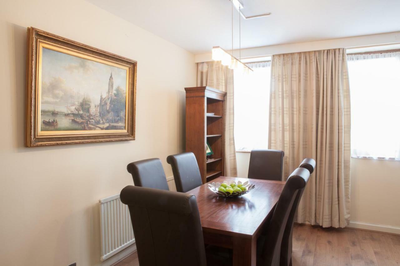 Victoria And Buckingham Palace Apartment