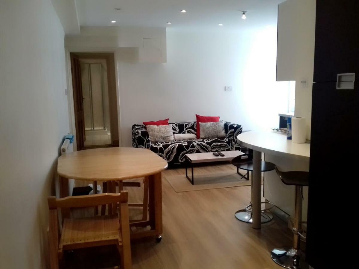 Lovely 1 Bed In Earls Court Apartment