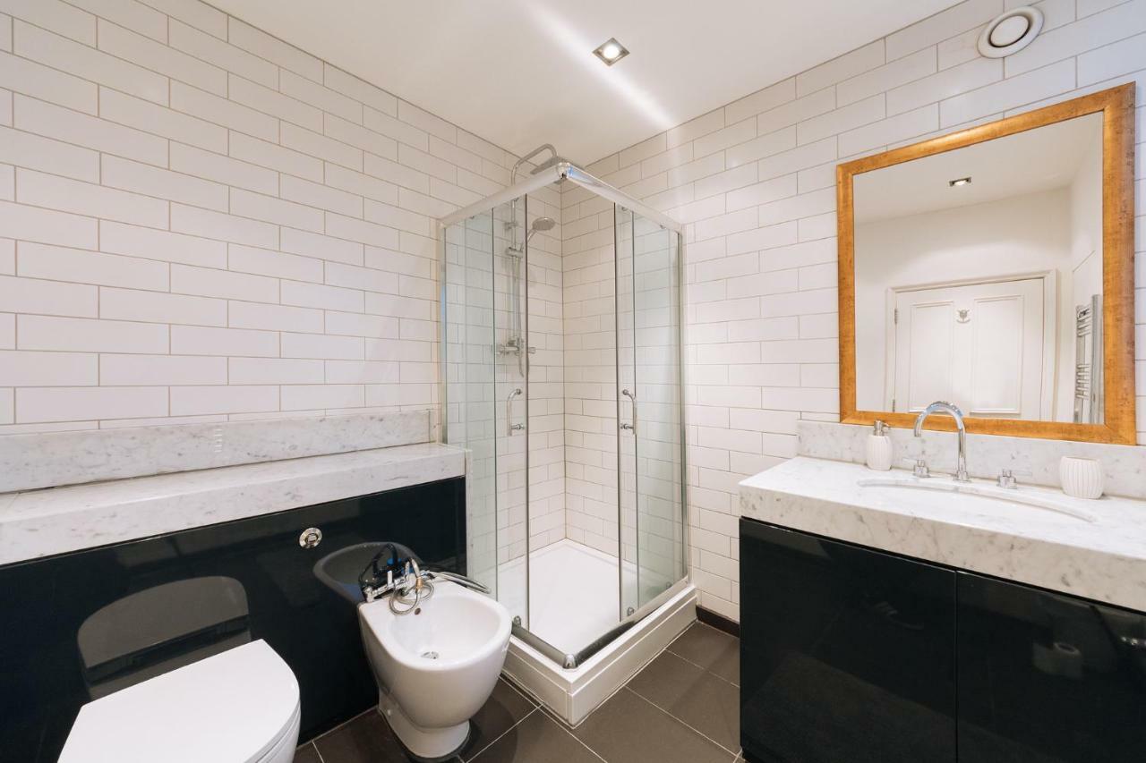 Casa de hóspedes Mayfair 4*