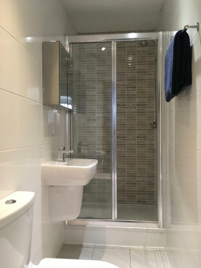 Apartment 2 Bedroom In Westminster *