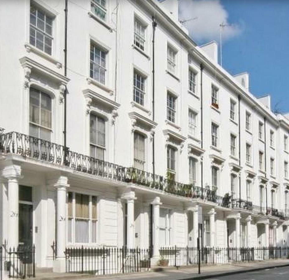 Apartment Near Hyde Park Sleeps 4