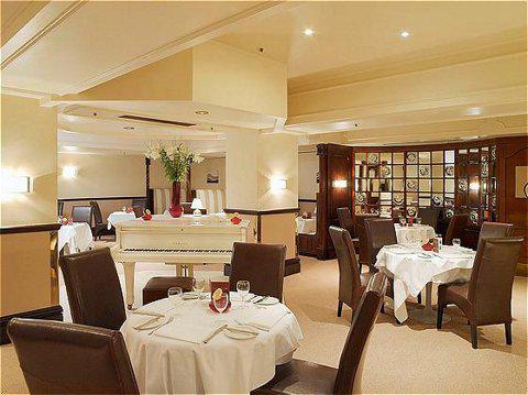 Thistle Selfridge Hotel London