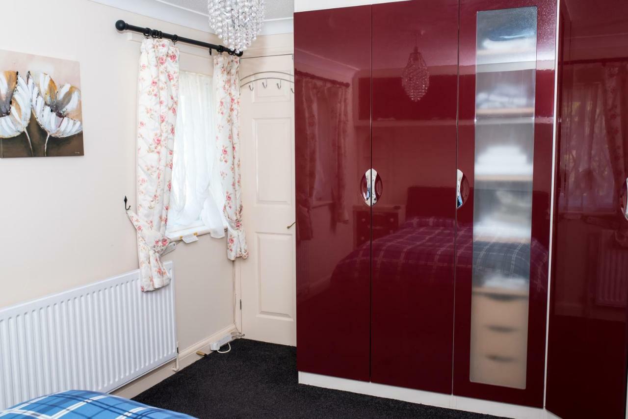 1 Bedroom Near Excel Apartment