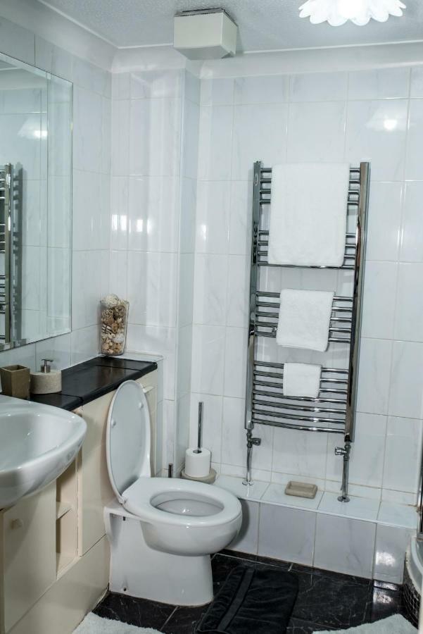 Apartment 1 Bedroom Near Excel *