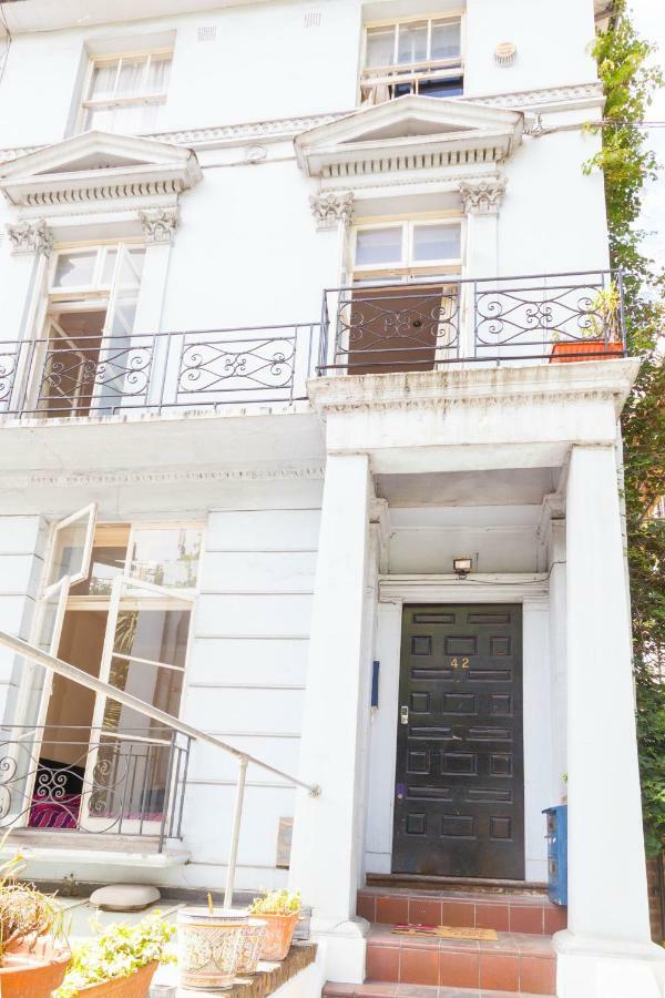 Guest house Chelsea 3*