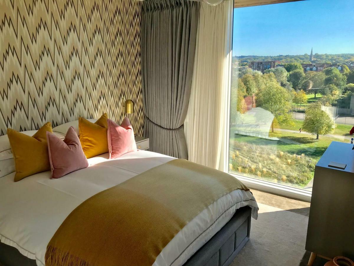Arments Court 5* London