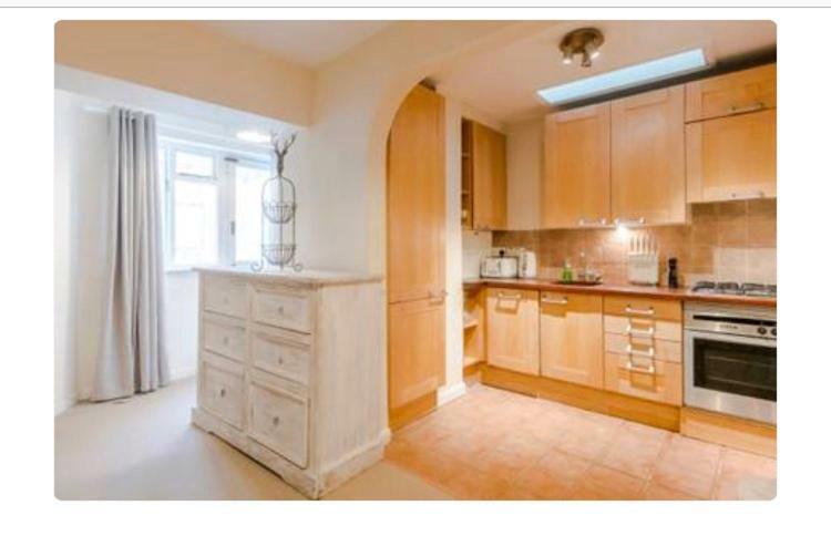 The Pink House Apartment