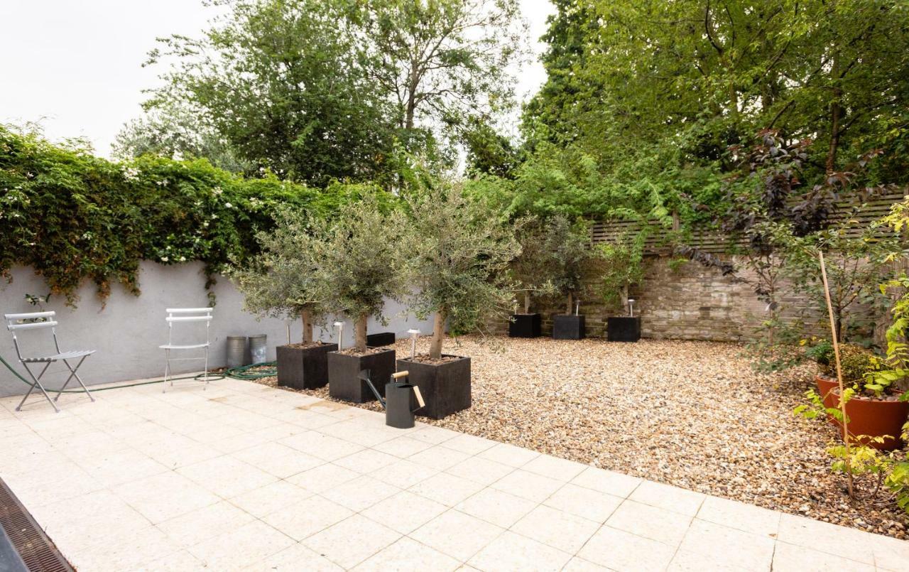 The Oxford Gardens - Modern & Spacious 4bdr House With Garden London