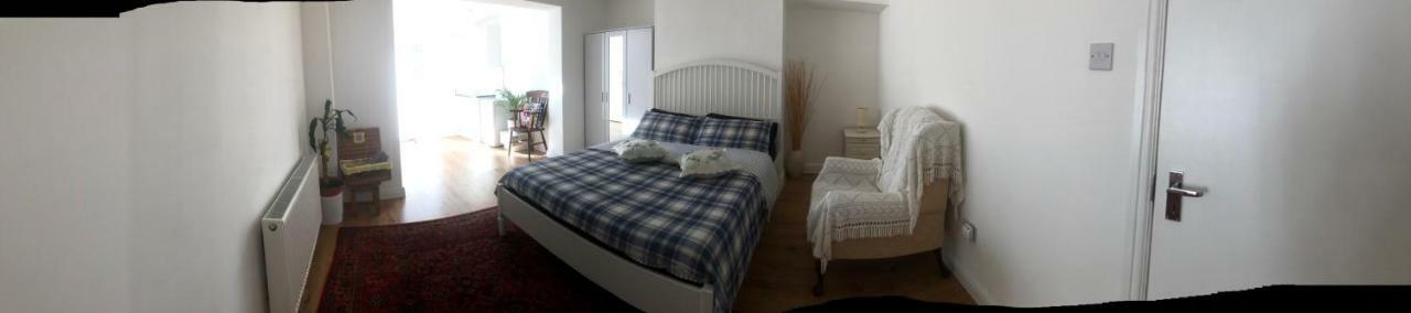 Guest house Commodity