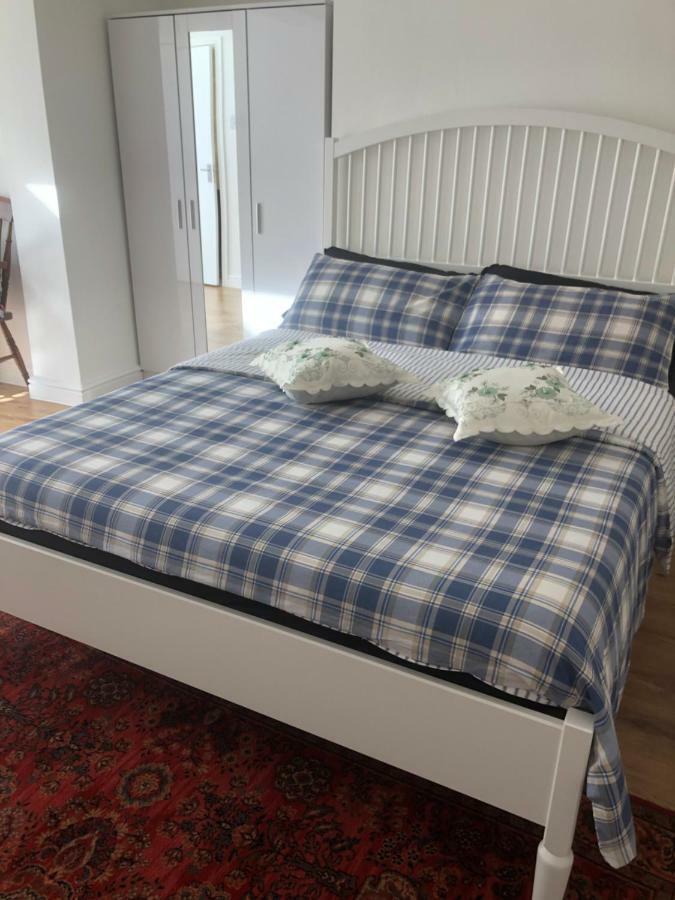 Guest house Commodity