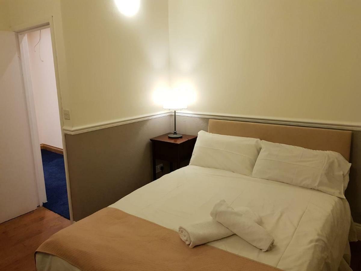 Tourian Lounge Hotel Acomodação com café da manhã  3*