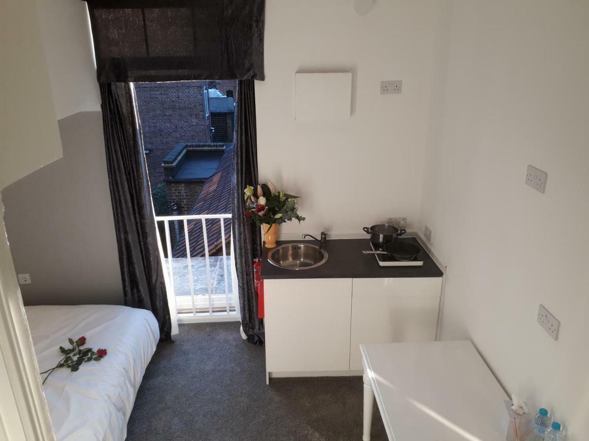 Chelsea Guest house 3*