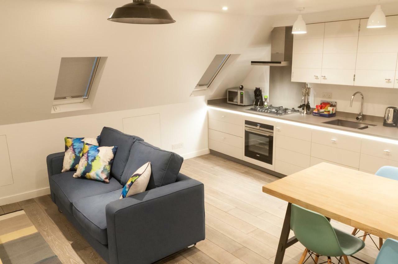 Apartment Rathbone Place London