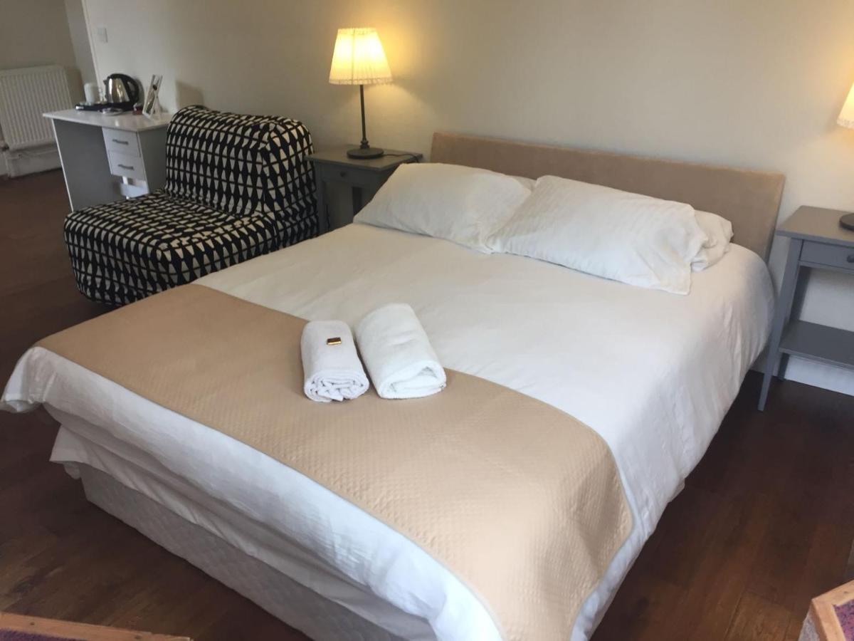 Tourian Lounge Hotel Acomodação com café da manhã  3*