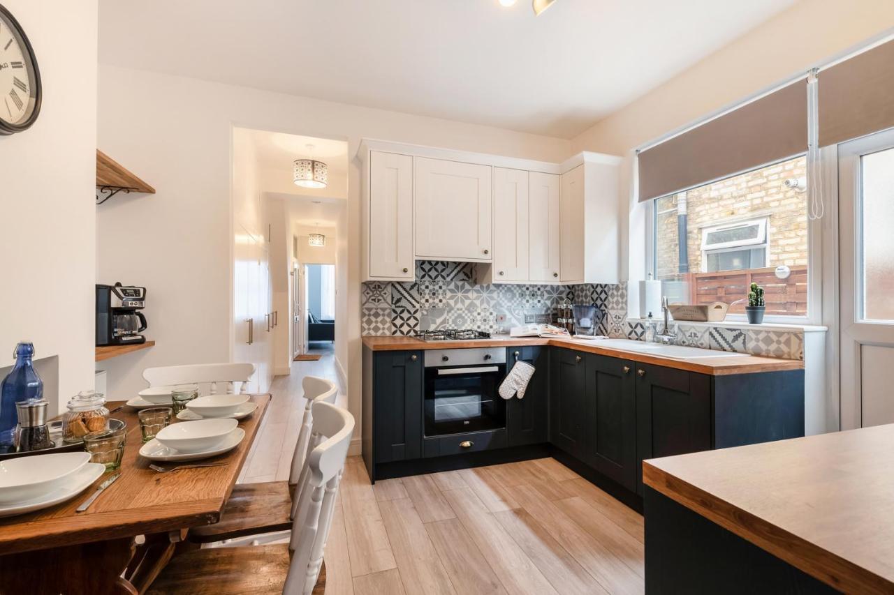 Lovely Modern - Fast 100mbps Wifi - Netflix Apartment *