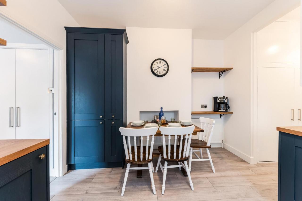 Apartment Lovely Modern - Fast 100mbps Wifi - Netflix London