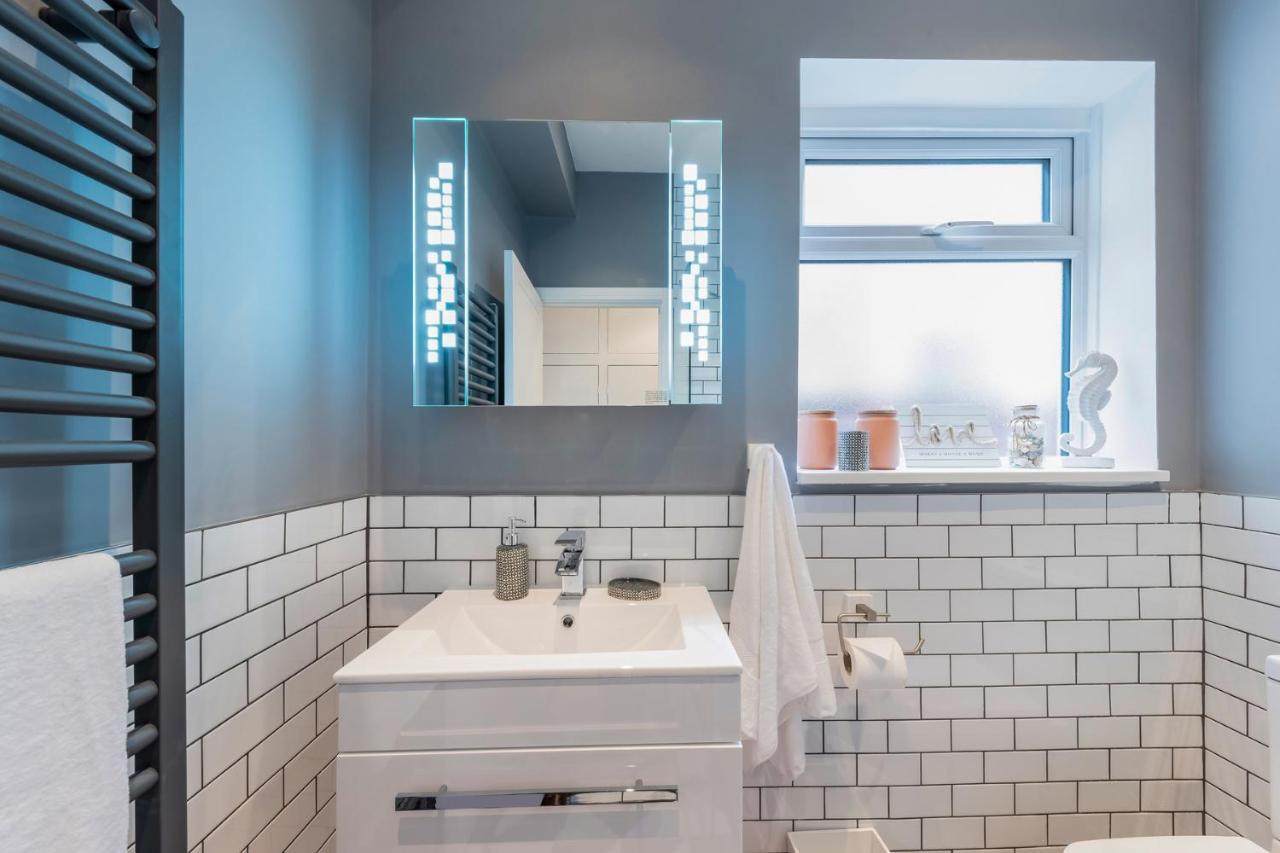 Lovely Modern - Fast 100mbps Wifi - Netflix Apartment *