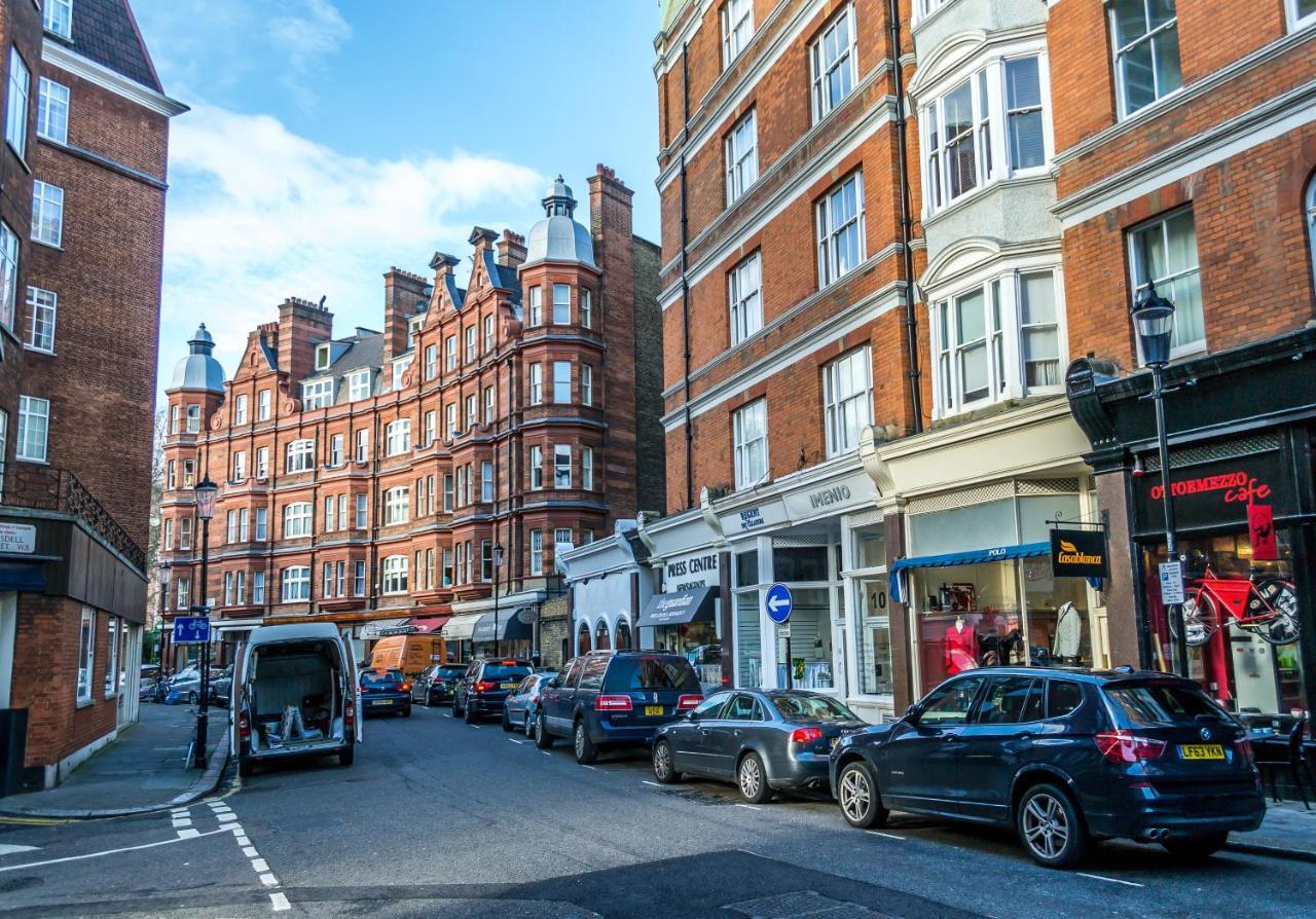 One Bedroom High Street Kensington Apartment London