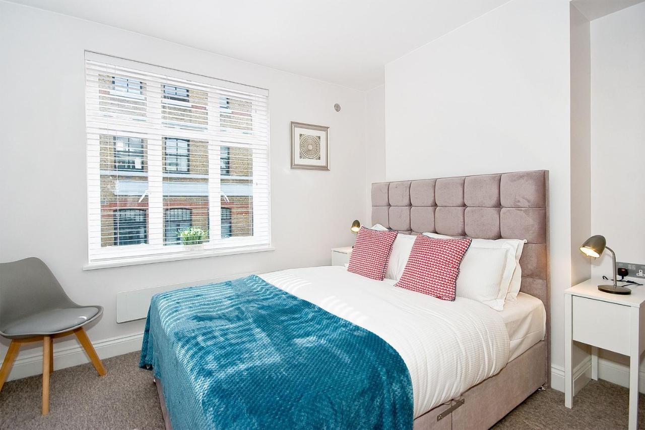 F4 Greek Street By Living * London