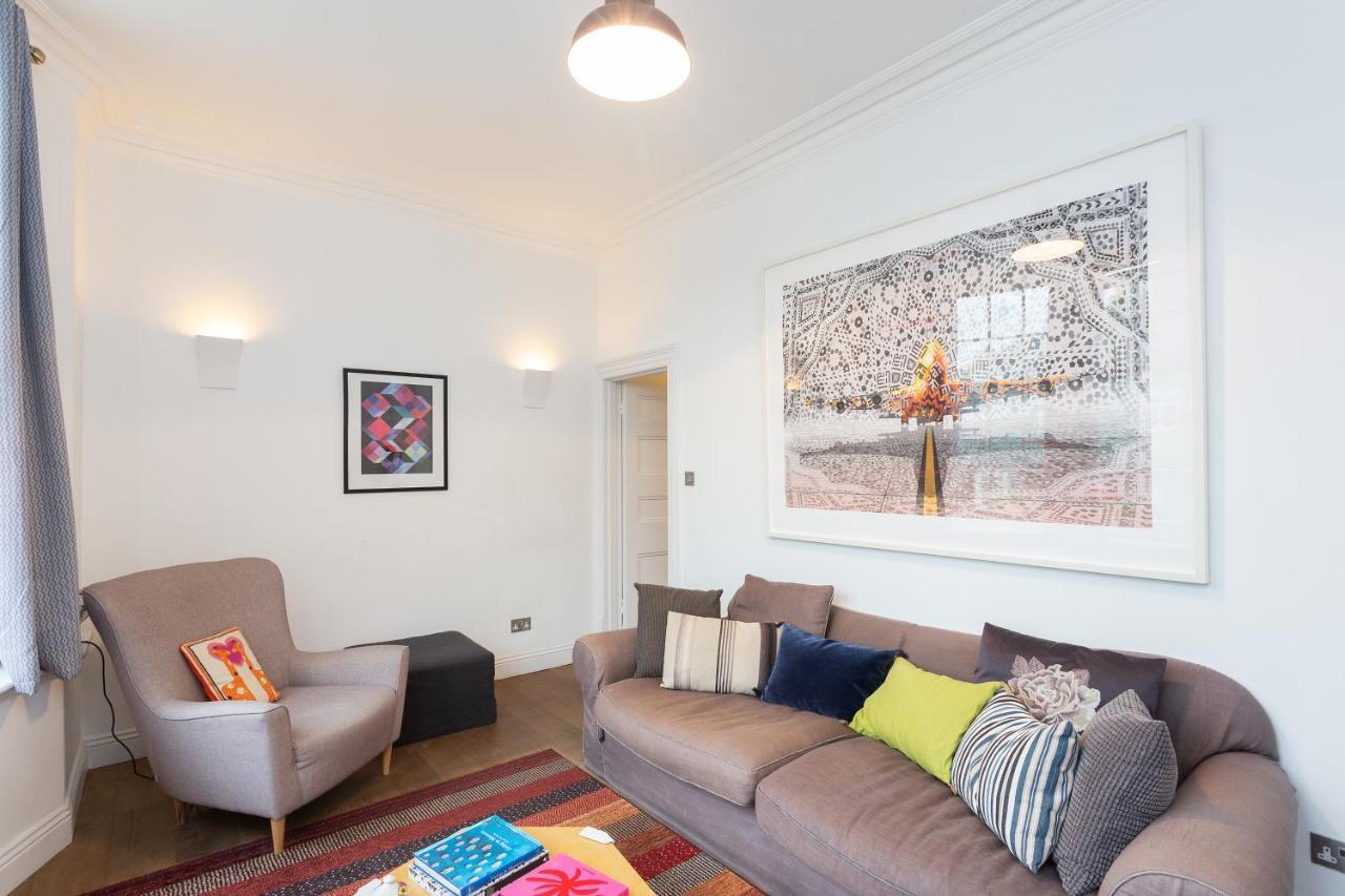 Apartment The Kensington Nest London