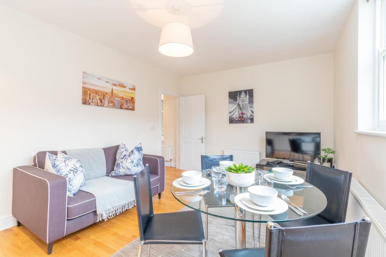 Apartment Hamlet Gardens London