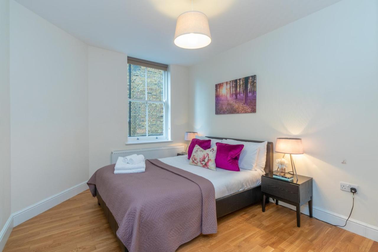 Hamlet Gardens Apartment