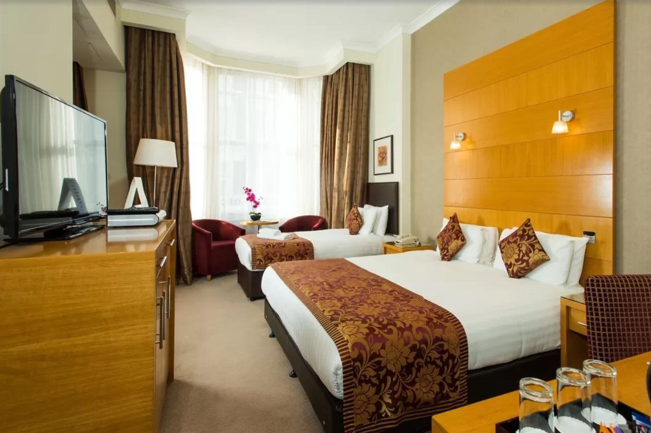 The Park Grand Plaza Kensington 4*