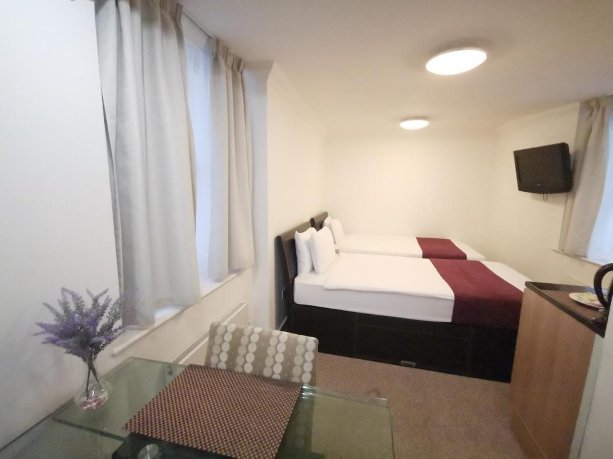 The Royale Chulan Hyde Park Hotel 3*