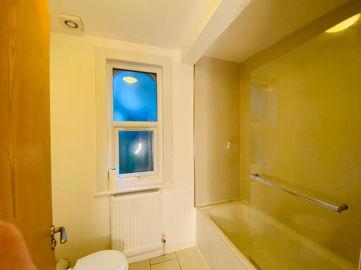 77 B Brailsford Road, Brixton, Sw2 2tb * Londres