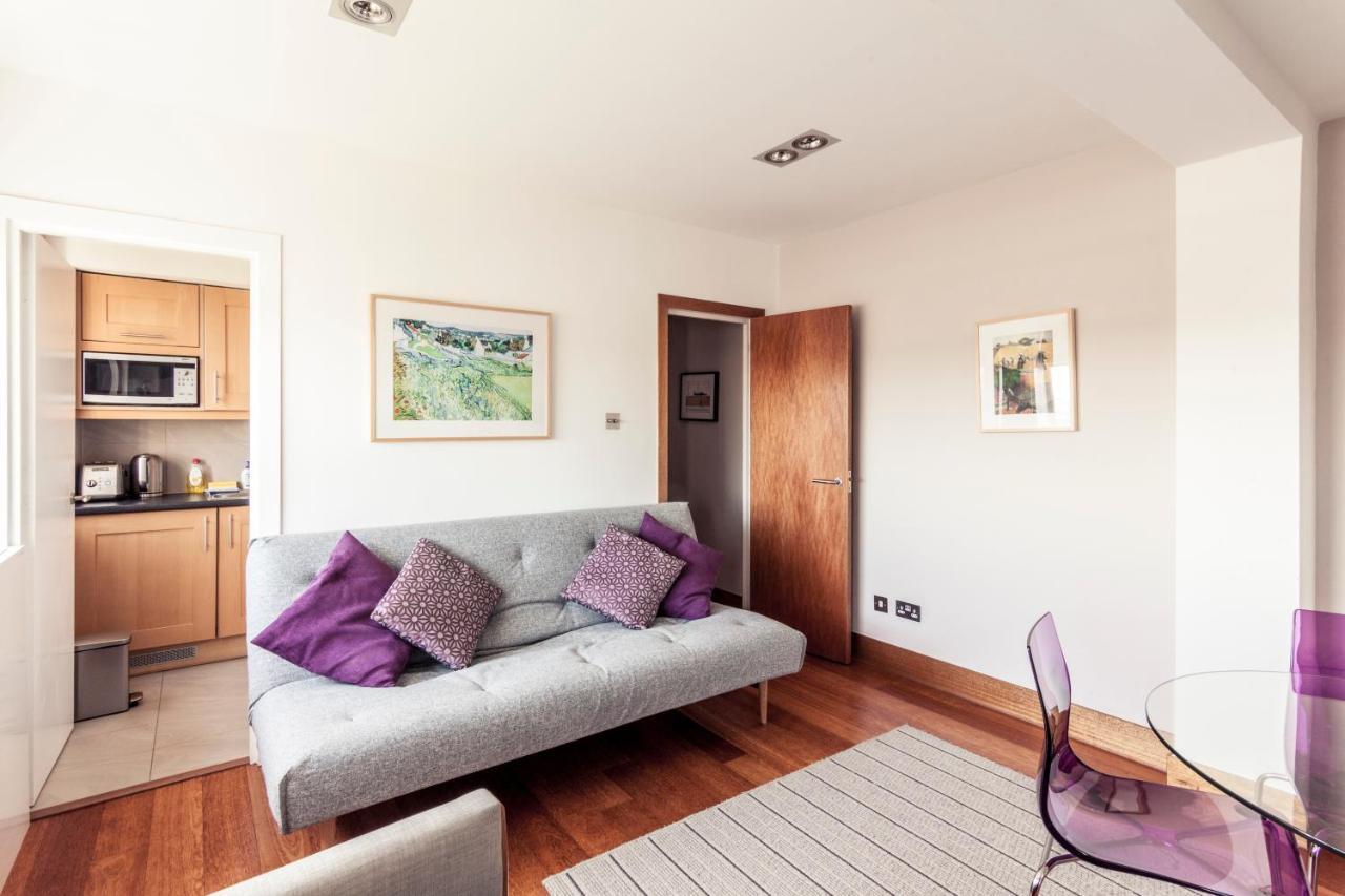 Amanah - Luxury 2 Bed Chelsea Cloisters Skyline Apartment