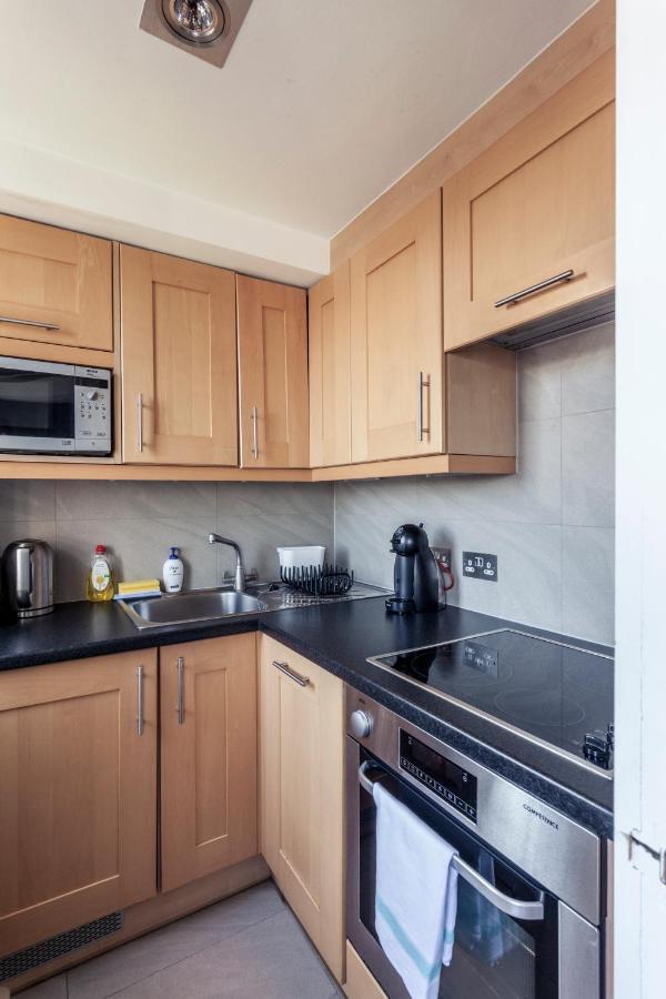 Amanah - Luxury 2 Bed Chelsea Cloisters Skyline * London
