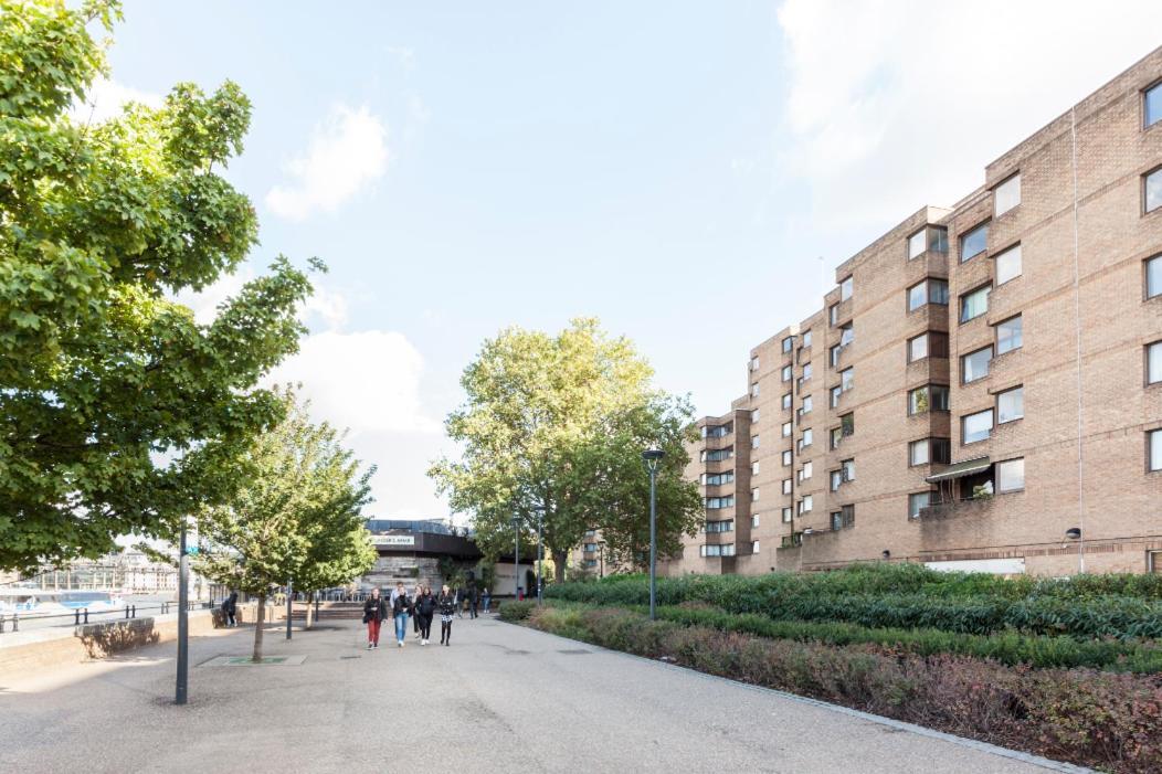 Tate Modern River View Apartment London