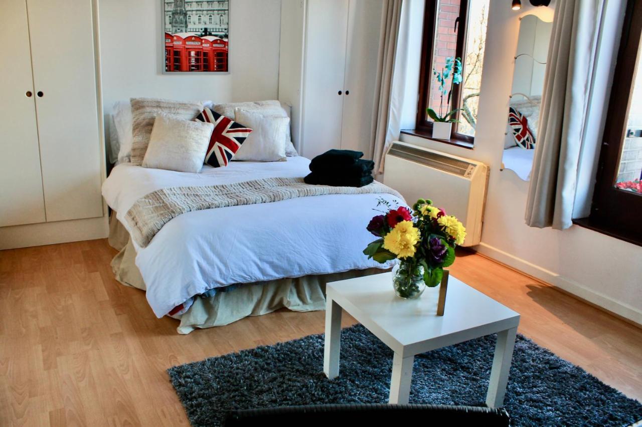 Apartment Tobacco Dock Studio