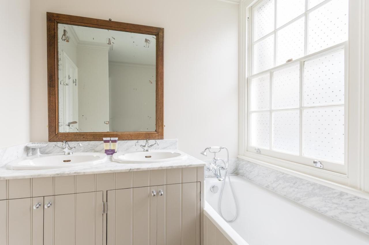 Apartment Kinnerton Street By Onefinestay
