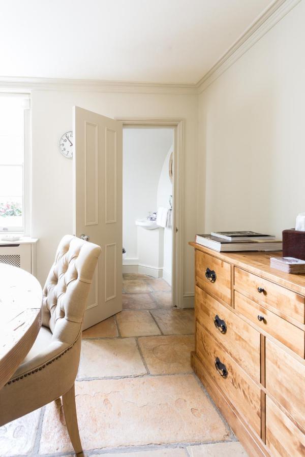 Apartment Kinnerton Street By Onefinestay London