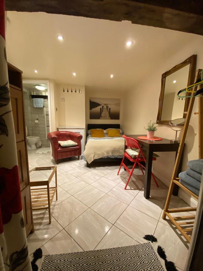 Center Suites Apartment *