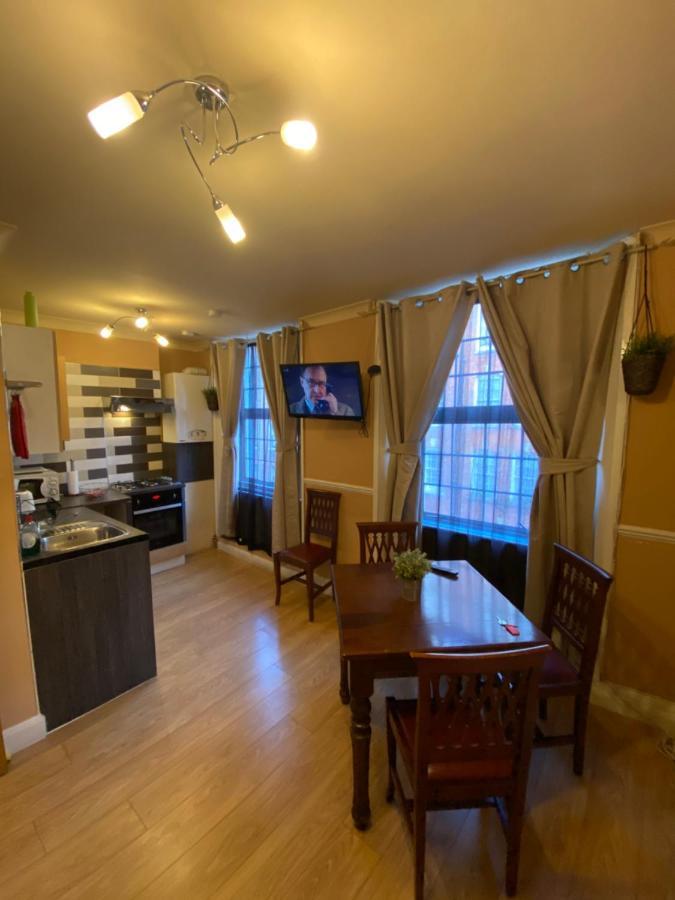 Center Suites Apartment