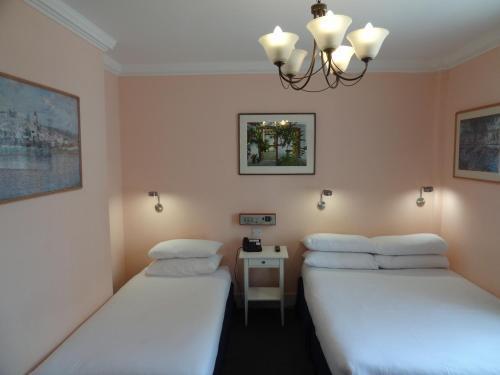 Manor Hotel London
