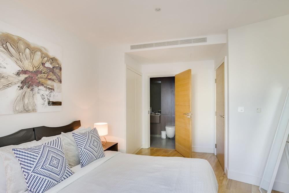 St. Georges Wharf Serviced Apartments By Thesqua.Re Hotel